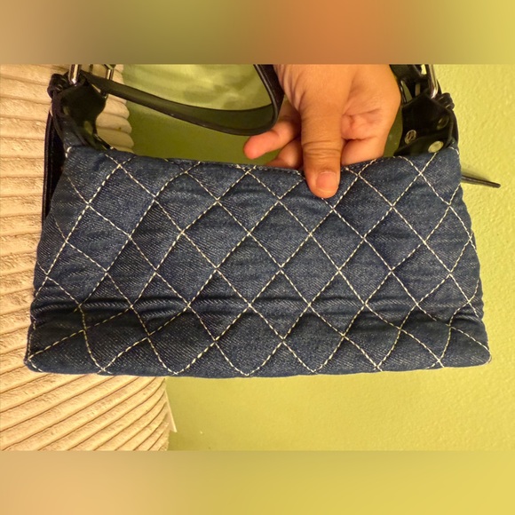 Blue denim Cannage Pattern Zippered Bag - Picture 5 of 9